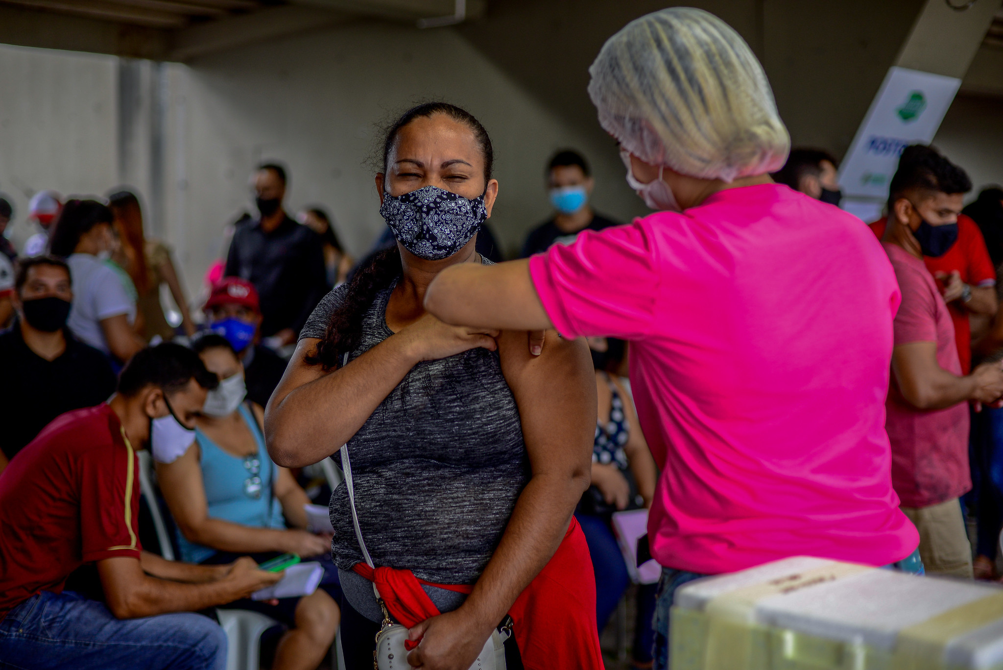You are currently viewing Prefeitura de Manaus começa a aplicar a 4ª dose da vacina em pessoas a partir dos 50 anos