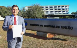 Leia mais sobre o artigo Zé Ricardo e senador Jean Paul vão ao TCU questionar venda da Refinaria de Manaus