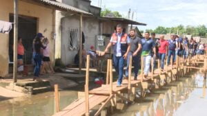 Leia mais sobre o artigo Wilson Lima regulamenta Auxílio Estadual Enchente de R$ 300 para famílias atingidas por desastres naturais no estado