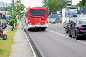Read more about the article Prefeitura orienta condutores para o retorno do corredor exclusivo do transporte coletivo