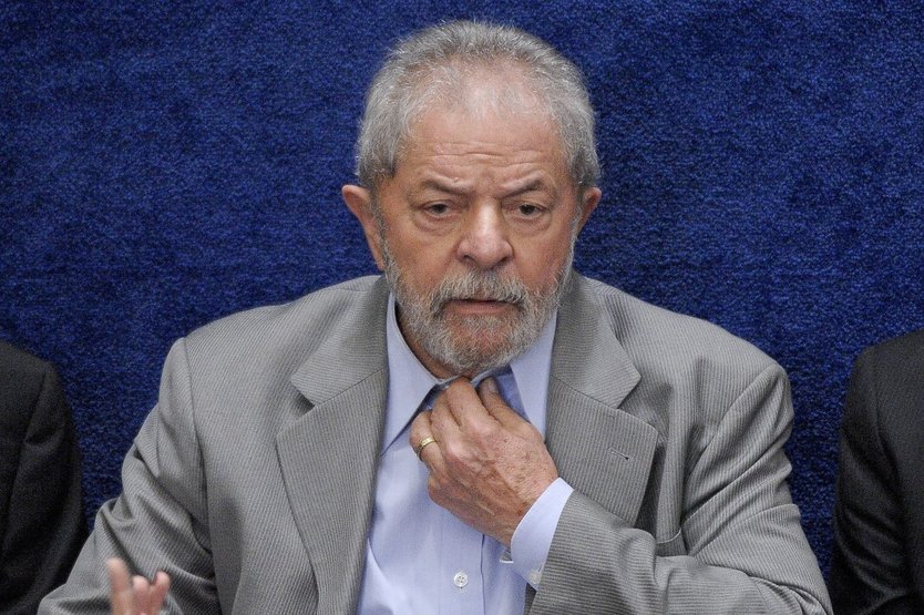 You are currently viewing PF considera inevitável aumentar segurança de Lula após morte de militante