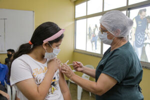 Read more about the article Vacina contra a Covid-19 será disponibilizada pela Prefeitura de Manaus em 11 endereços neste sábado