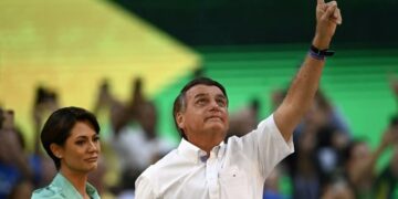 Opinião | Bolsonaro promove megaevento e confirma Braga Netto como vice