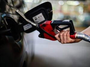 Read more about the article 18 estados e DF reduzem ICMS sobre combustível