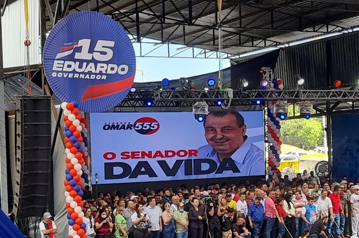 No momento você está vendo “O senador da vida”; Omar apresenta slogan em evento de Braga