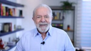 Leia mais sobre o artigo Lula diz em entrevista que ‘fica muito à vontade’ para discutir corrupção