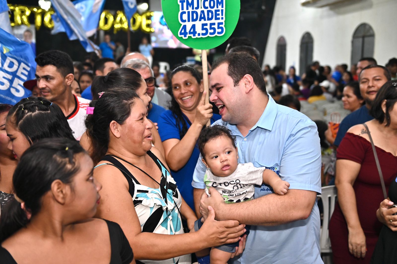 Você está visualizando atualmente Moradores da zona Leste de Manaus reafirmam apoio ao deputado estadual, Roberto Cidade