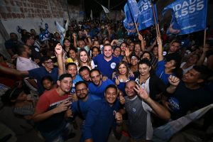 Leia mais sobre o artigo Candidato à reeleição, Roberto Cidade apresenta propostas de campanha para eleitores das zonas Leste e Centro-Sul de Manaus