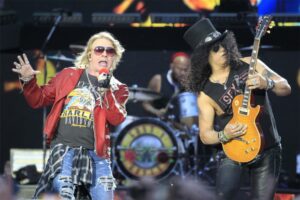 Leia mais sobre o artigo Opinião | Show do Guns N’ Roses coloca Manaus na rota dos shows internacionais