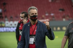Leia mais sobre o artigo Flamengo diz que pressão do TRE por não comemorar título em dia de eleição pode prejudicar em final