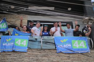 Leia mais sobre o artigo ‘População é nossa maior aliada’, diz Wilson durante caminhada na Colônia Oliveira Machado