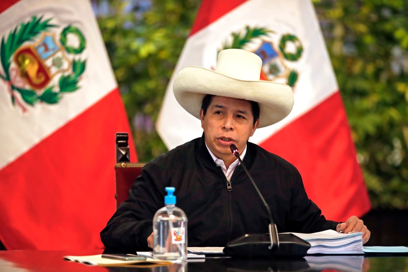 Você está visualizando atualmente Presidente do Peru é denunciado por liderar suposta organização criminosa