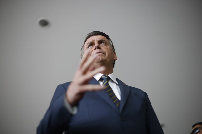 Você está visualizando atualmente Sem acreditar em pesquisas, Bolsonaro fala em virada: “vamos para a vitória final”