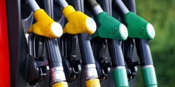 Preço da gasolina sobe nos postos pela 4ª semana seguida