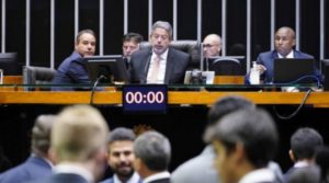 Leia mais sobre o artigo Lula vai se reunir com Lira para discutir as prioridades do novo governo na Câmara