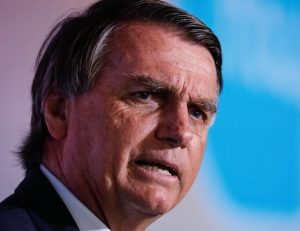 Leia mais sobre o artigo Opinião | Bolsonaro pede ao TSE anulação de votos em parte das urnas