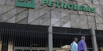 Petrobras reduz preço do gás de cozinha em 5,3%