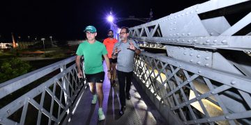 David Almeida anuncia nova decoração e reforço na segurança da ponte Benjamin Constant