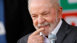 Leia mais sobre o artigo Lula vai copiar “lives” de Bolsonaro