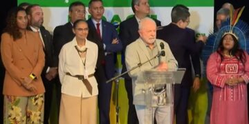 Lula anuncia nomes de 16 ministros