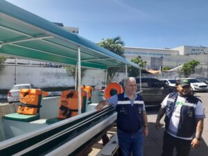 Leia mais sobre o artigo Ministro Queiroga entrega ambulanchas e outros veículos para saúde indígena, no AM