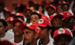 Leia mais sobre o artigo Com Lula no poder, MST fala pela primeira vez em ‘ocupar latifúndios’
