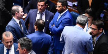 Senadores miram STF e articulam forte bloco para fixar mandato de ministros
