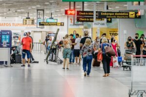 Leia mais sobre o artigo Aeroporto de Manaus recebe mais de 2,8 milhões de passageiros em 2022