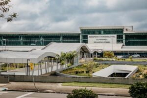 Leia mais sobre o artigo Temporal causa atrasos e cancelamento de voos no Aeroporto de Manaus