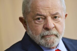 Leia mais sobre o artigo Lula acusa EUA de ‘incentivar’ a guerra