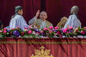 Leia mais sobre o artigo Em recuperação, papa comanda missa do Domingo de Páscoa