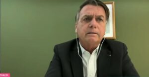 Leia mais sobre o artigo Bolsonaro chora e diz que não se vacinou contra Covid