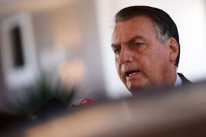 Leia mais sobre o artigo ‘Jogo não acabou’, diz Bolsonaro, a um voto da inelegibilidade