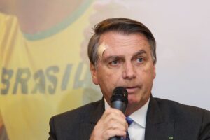 Leia mais sobre o artigo “Armei o máximo possível o meu povo”, diz Jair Bolsonaro