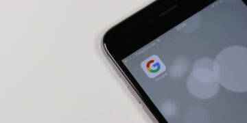 Governo dá 48h para Google e Meta retirarem anúncios falsos sobre o Desenrola do ar