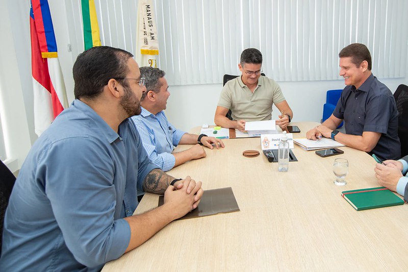 No momento você está vendo Prefeito anuncia 200 vagas para concurso da Guarda Municipal de Manaus