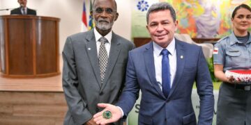 Vice-governador Tadeu de Souza é homenageado pelo TRT-11 e destaca união entre poderes
