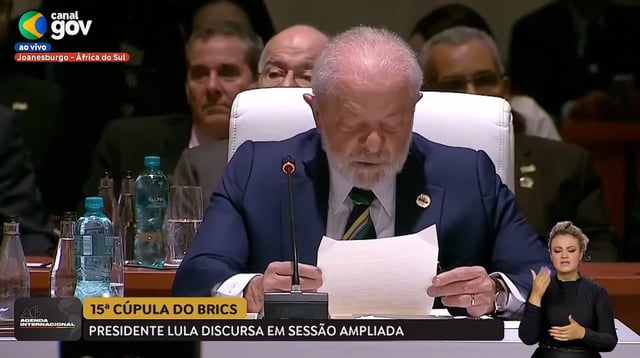 Você está visualizando atualmente Lula fala em guerra na Ucrânia sem criticar Rússia na Cúpula do Brics