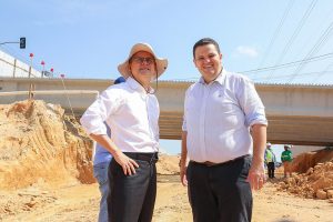 Leia mais sobre o artigo Prefeito comemora avanço na construção do viaduto das Torres e ressalta pacote de obras para a zona Norte