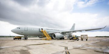 Avião da FAB decola de Israel com mais 207 brasileiros