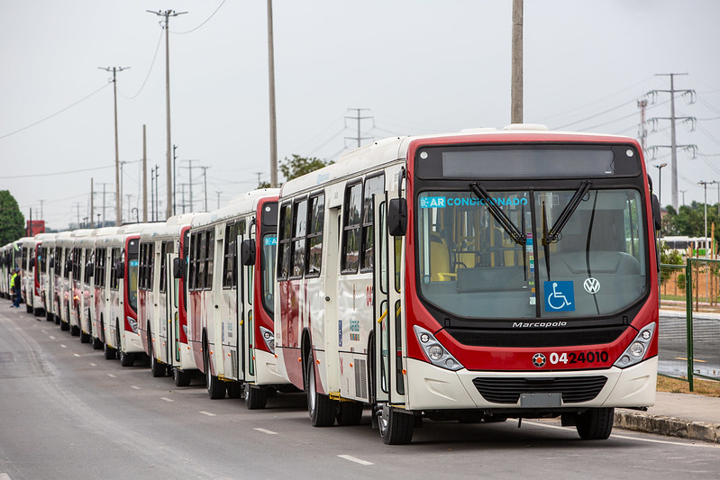 Você está visualizando atualmente Prefeitura de Manaus atinge a marca de 300 ônibus novos
