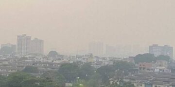 Fumaça de queimadas volta encobrir Manaus e afetar qualidade do ar