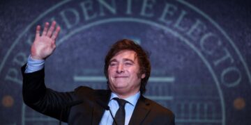 Javier Milei vence esquerda e é eleito novo presidente da Argentina