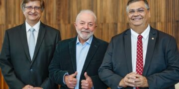 Urgente | Lula oficializa indicações de Dino para o STF e Gonet para PGR￼