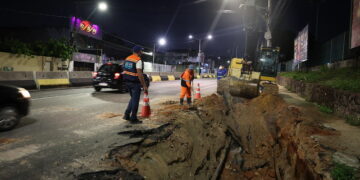 Obra de alargamento na avenida Ephigênio Salles será finalizada após substituição de 700 metros de drenagem