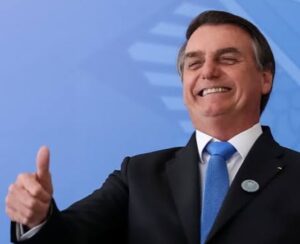 Leia mais sobre o artigo Bolsonaro diz não ter “a menor ideia” de esquema da Abin