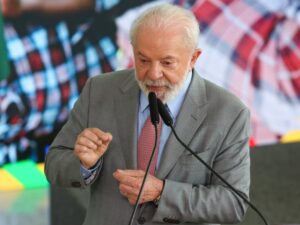 Leia mais sobre o artigo Lula veta integralmente PL com alterações na CLT