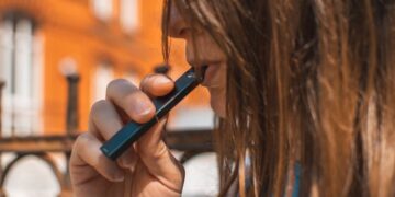 Anvisa vai abrir consulta sobre proibição de cigarros eletrônicos no Brasil