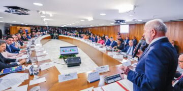 Lula não quer “bola dividida” de ministros nas eleições municipais