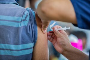 Leia mais sobre o artigo Prefeitura de Manaus prorroga vacinação contra a influenza 